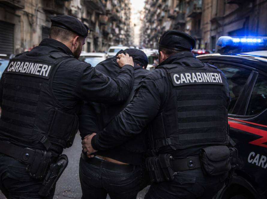 Ubriaco arrestato
