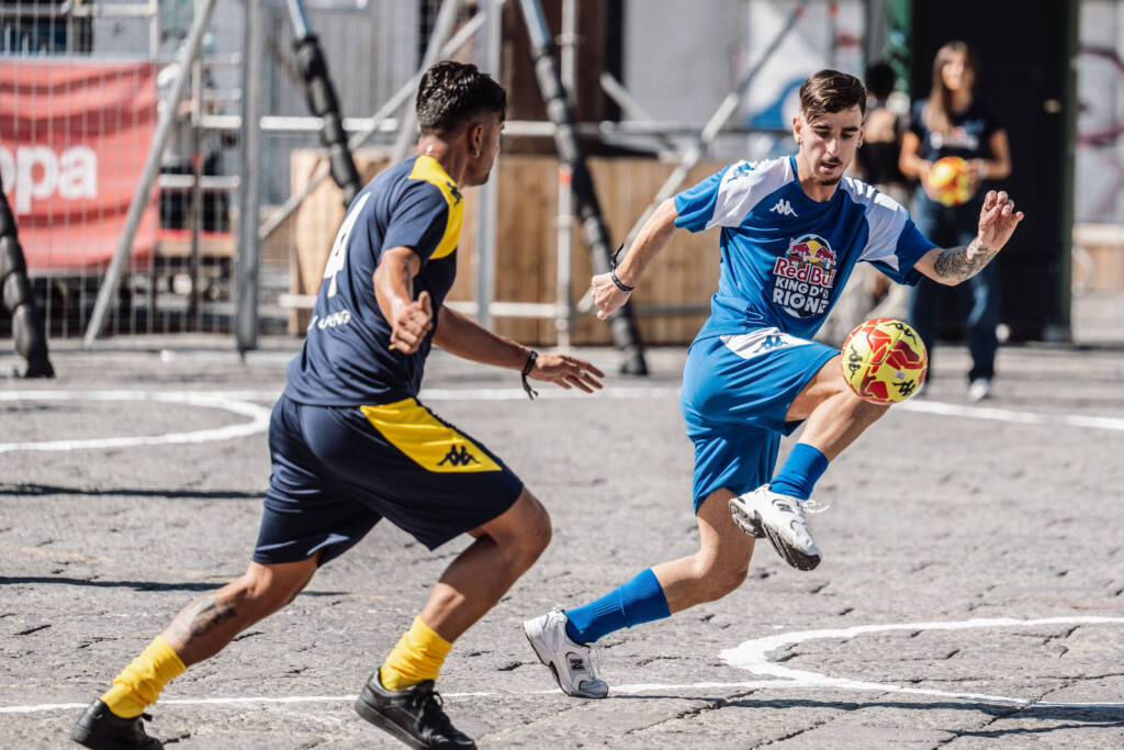 Un weekend tra calcio e danza in piazza Municipio a Napoli