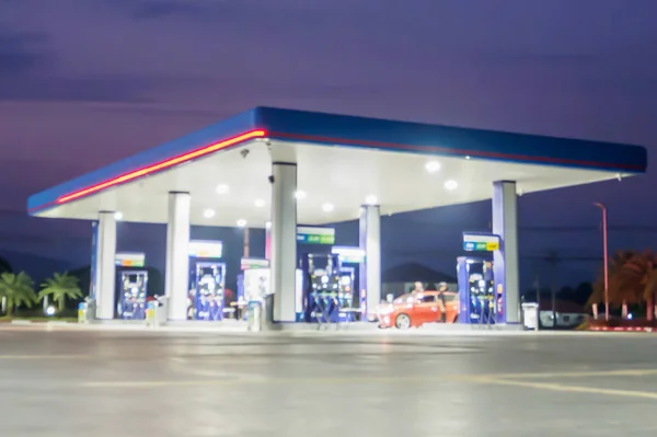 La truffa del carburante e del finto benzinaio