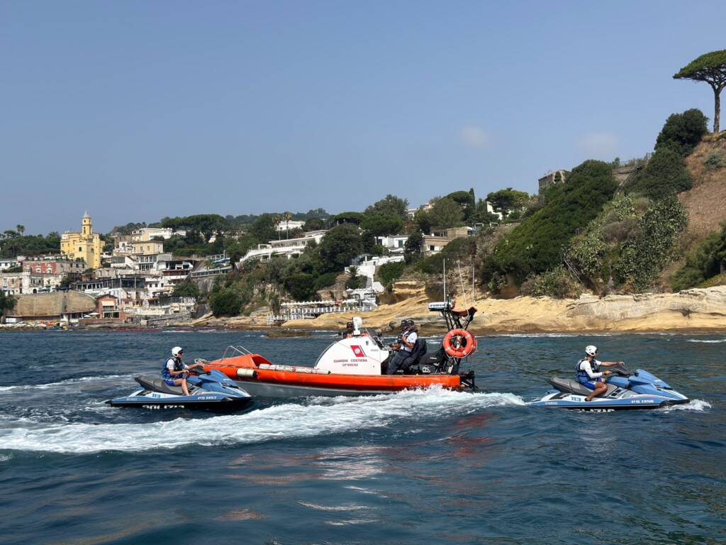 Napoli, sgomberato lo “Scoglione” di Marechiaro