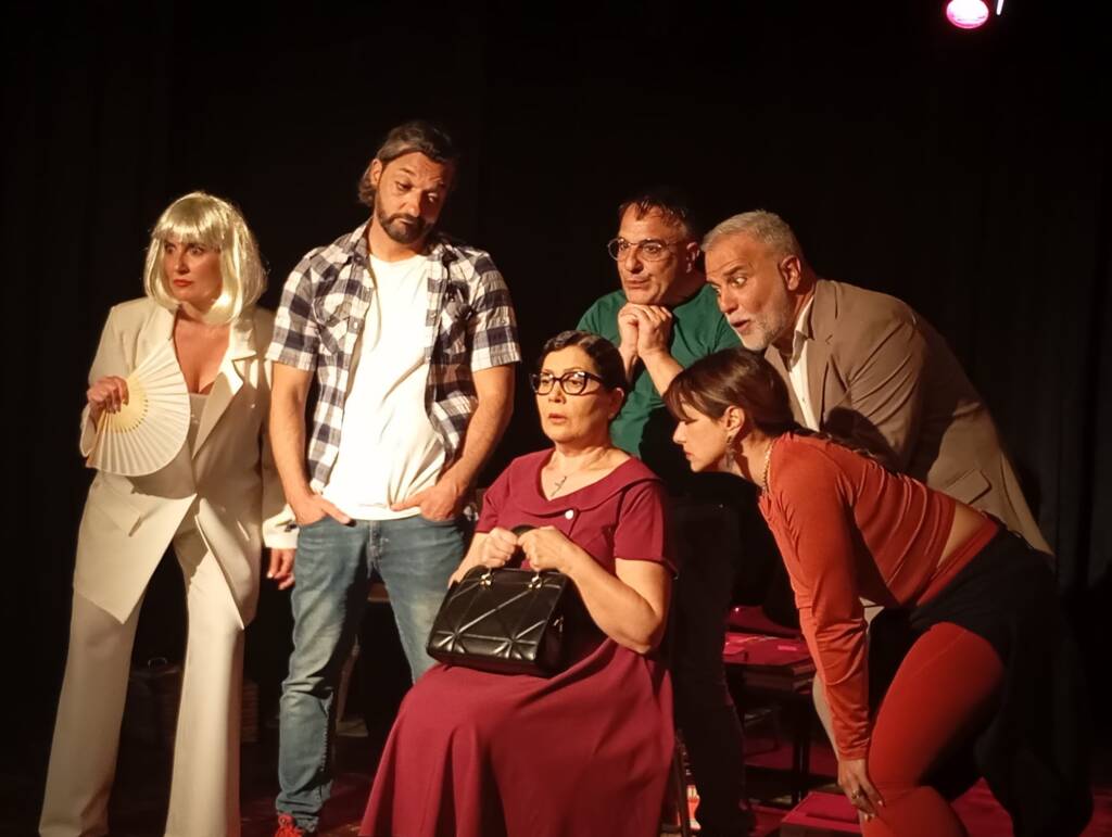 Vietri sul Mare, domenica con il teatro in villa comunale