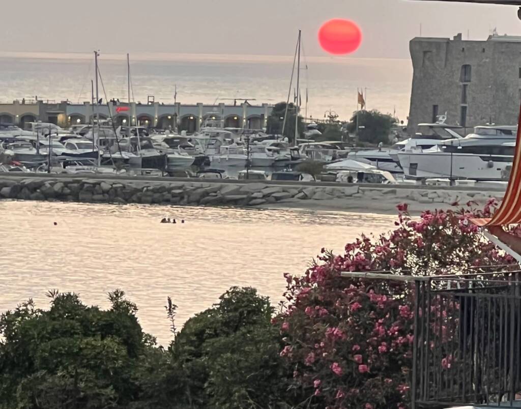 Acciaroli: torna l’appuntamento di Ferragosto sulla Terrazza Triassi